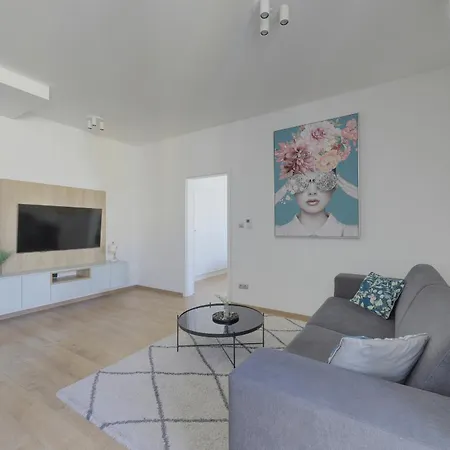 Lermont Old Town Апартаменты *